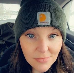 Meet your Posher, Leigh